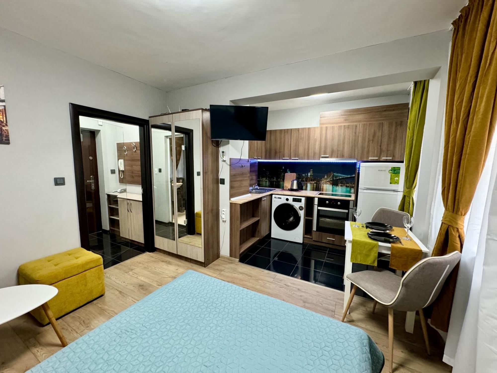 Central Studio Apartment - Varna City Экстерьер фото