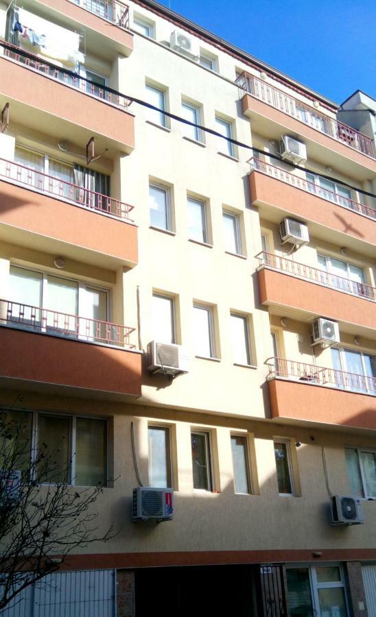 Central Studio Apartment - Varna City Экстерьер фото